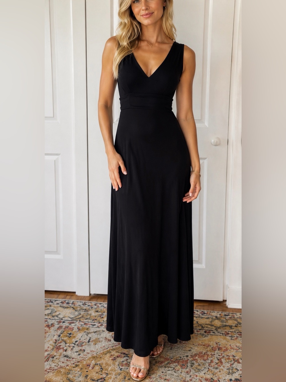 DKNY BEAUTIFUL BLACK DRESS